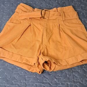 tgla belted shorts size small